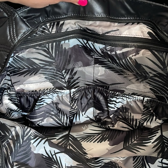 NWOT Lug Classic Large Tote - Tempo - Picture 6 of 12